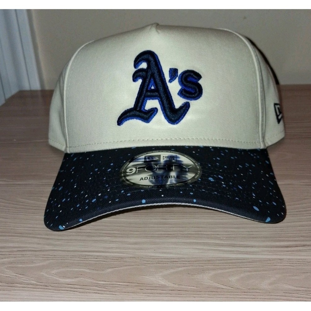 New Era Oakland A's Speckle 9FORTY A-Frame SnapBack Adjustable Hat Cap